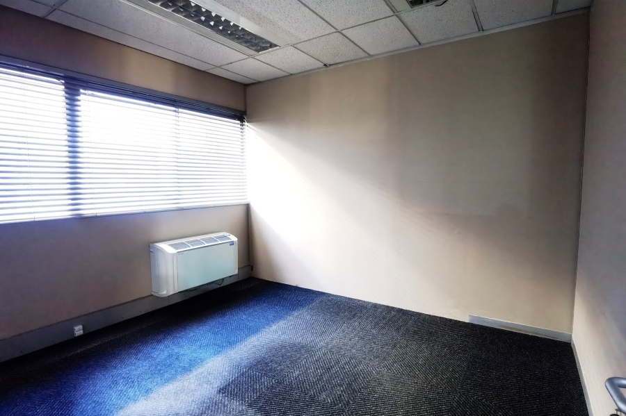 To Let commercial Property for Rent in Mowbray Western Cape
